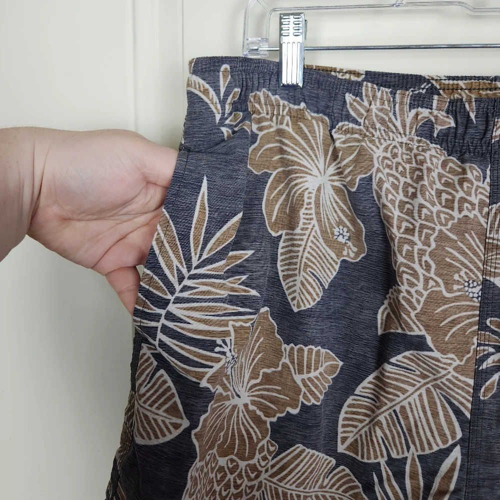 Tommy Bahama Mens Swim Trunks Nylon Shorts Tropical Size M